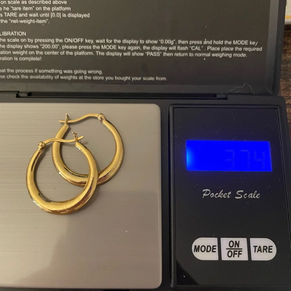 1” yellow gold stylish hoop earrings - Picture 6 of 6